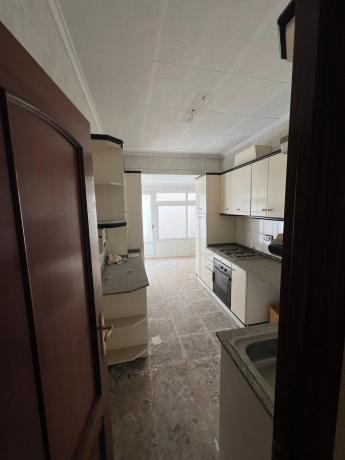 Piso en calle Bazan, 8