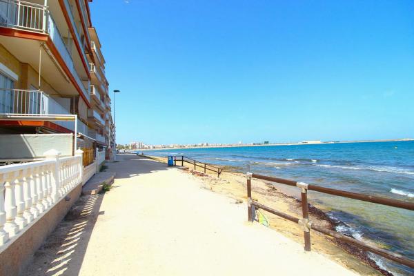 Ático en calle Albatera, 1