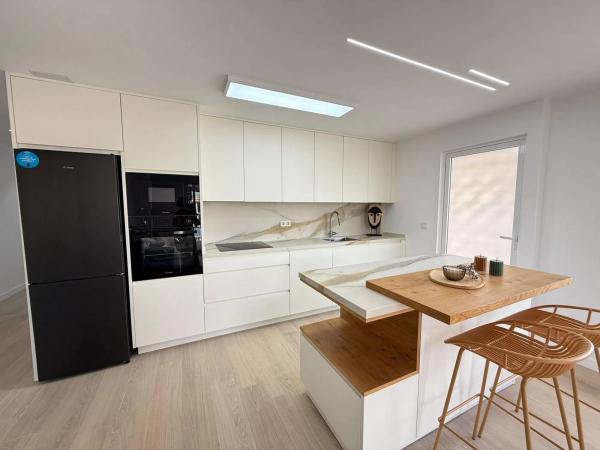 Piso en avenida Desiderio Rodríguez, 23