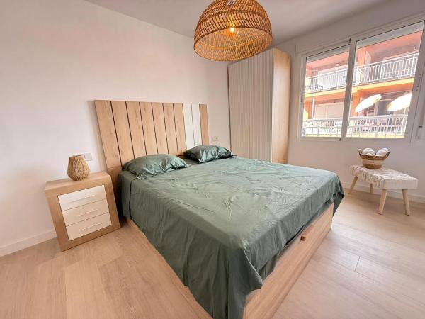 Piso en avenida Desiderio Rodríguez, 23