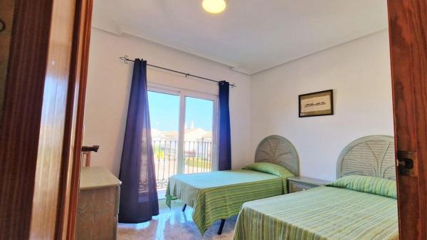 Chalet adosado en calle Las Garzas