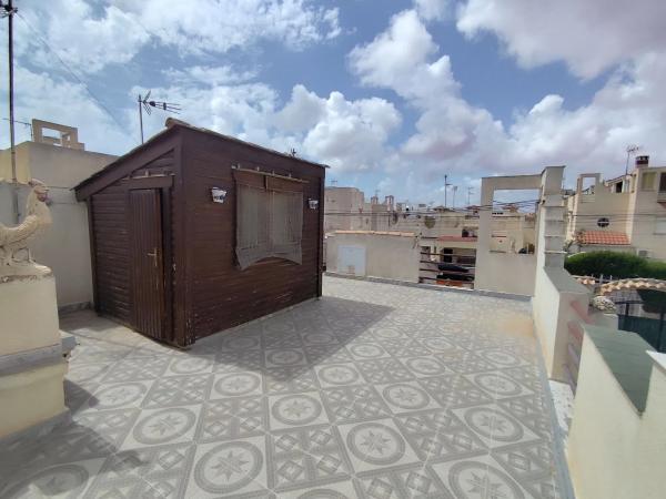 Chalet pareado en calle Alondra, 15