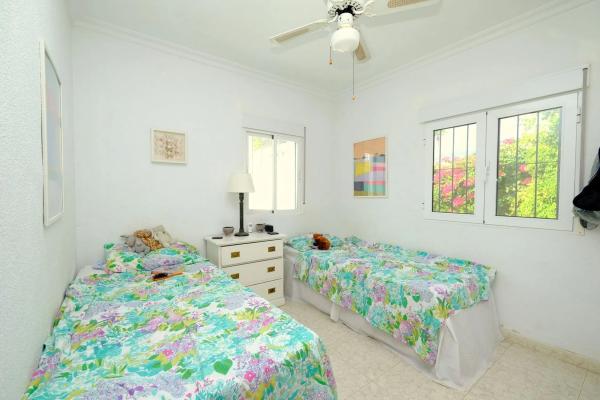 Chalet en Barrio La Siesta - El Salado - Torreta