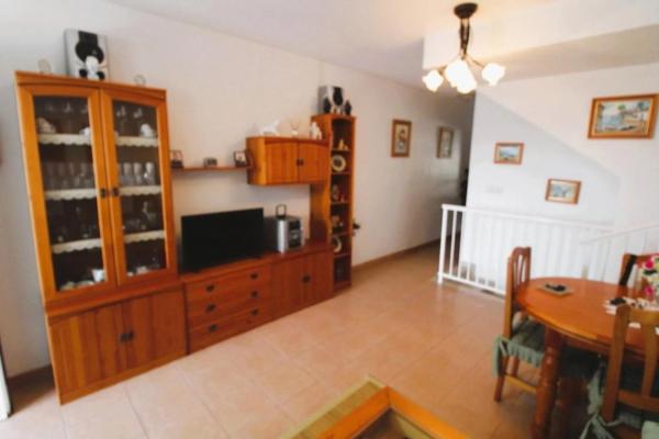 Chalet adosado en calle Monteperdido