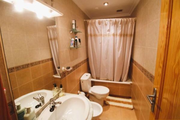 Chalet adosado en calle Monteperdido