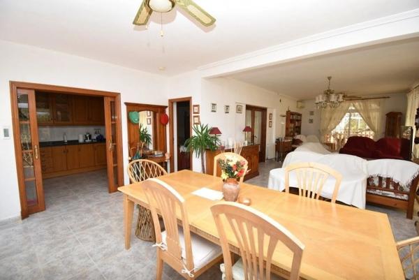 Chalet en Barrio Los Balcones - Los Altos del Edén