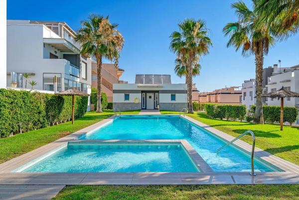 Ático en calle Alella, 26