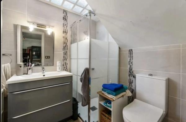 Chalet pareado en calle Argolidas