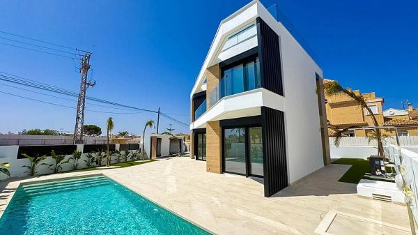 Casa independiente en calle Afrodita