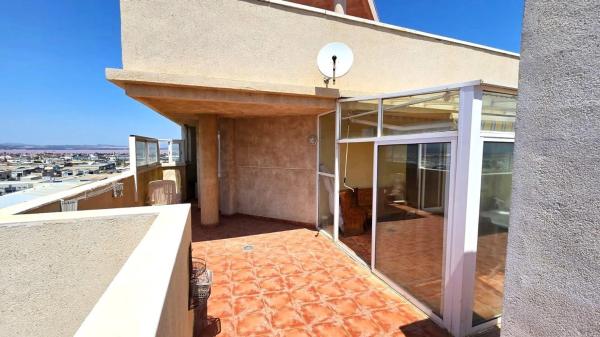 Ático en calle Joven Pura