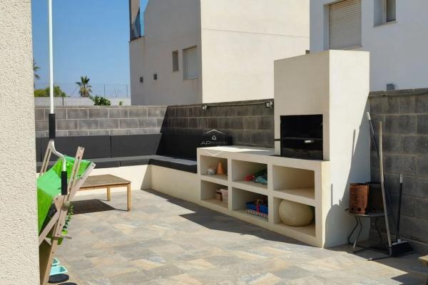 Chalet adosado en calle Gines Saura Sanchez