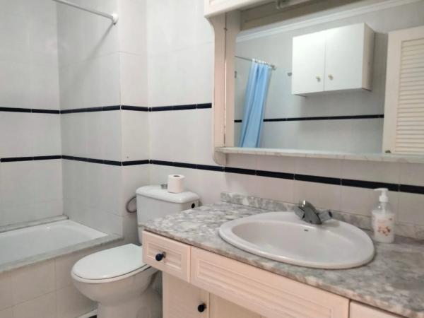 Chalet adosado en calle Gandhi, 2