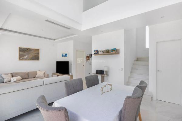 Casa independiente en calle Fischer, 71