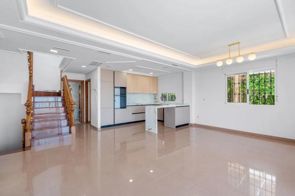 Casa independiente en calle Lebeche, 25