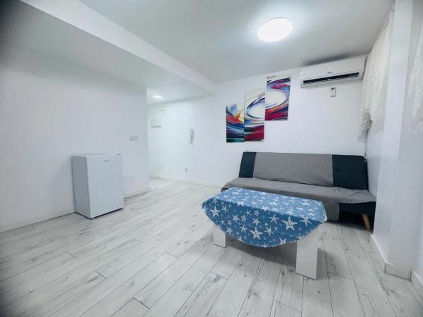 Estudio en calle Almudena