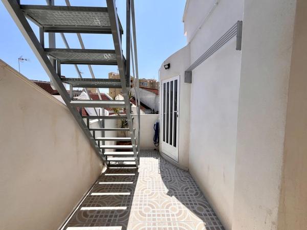 Chalet pareado en calle Patricio Zammit, 50