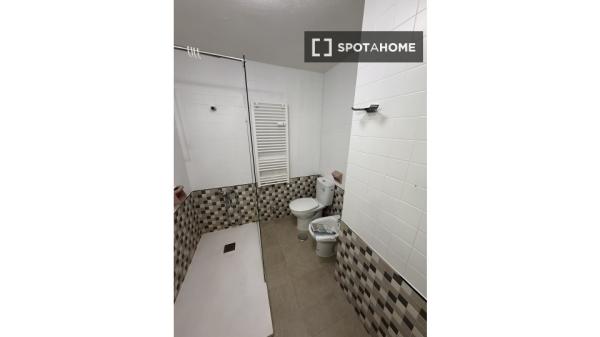 Zimmer in einer Wohngemeinschaft in Madrid