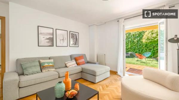 Zimmer in Wohngemeinschaft zu vermieten, Valdezarza, Madrid.