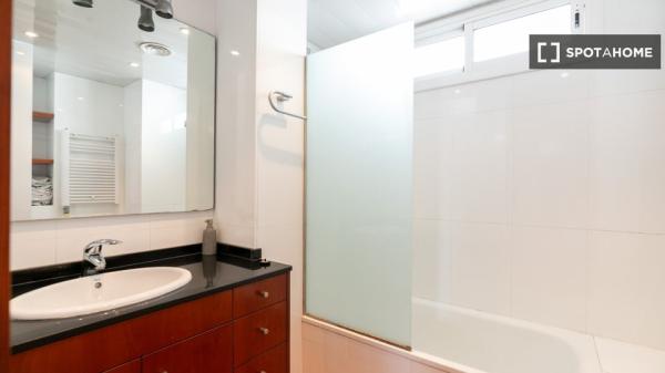 Piso de 3 habitaciones en alquiler en l'Antiga Esquerra, Barcelona