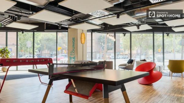 Se alquila habitación en residencia en El Besòs i el Maresme