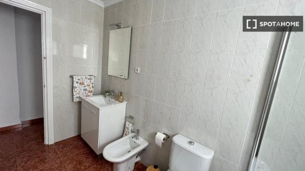 Chambre dans un appartement partagé à Malaga