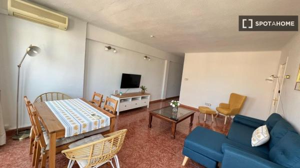 Chambre dans un appartement partagé à Malaga