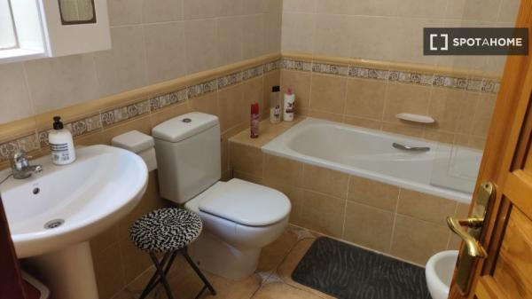 Piso de 2 habitaciones en alquiler en Alicante