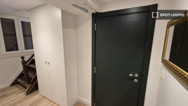 Piso en alquiler en San Pedro Casco Viejo, San Sebastián