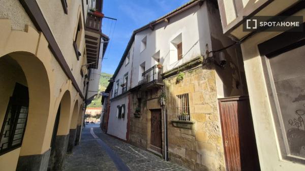 Piso en alquiler en San Pedro Casco Viejo, San Sebastián