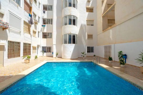 Estudio en calle Ramón Gallud s/n