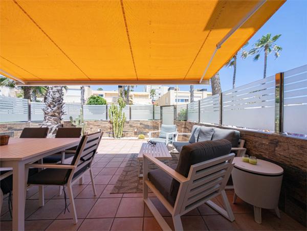 Chalet adosado en calle Músico José Mira Figueroa