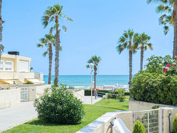 Chalet adosado en calle Músico José Mira Figueroa