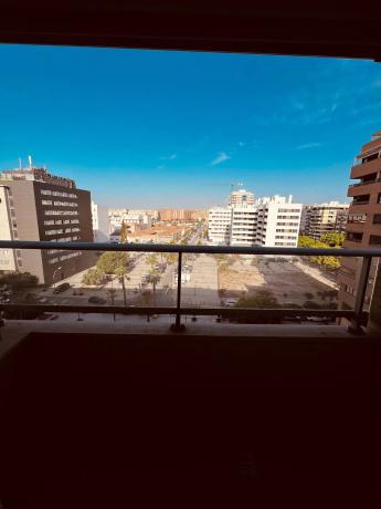 Dúplex en avenida Oscar Espla