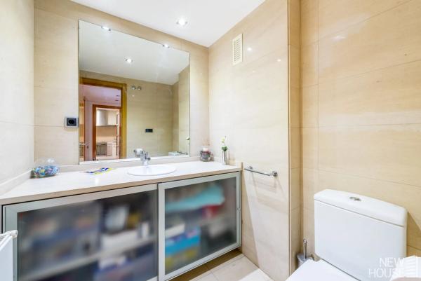 Dúplex en avenida Oscar Espla