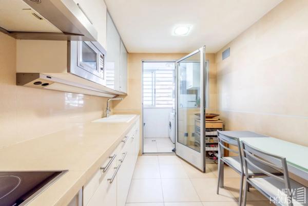 Dúplex en avenida Oscar Espla