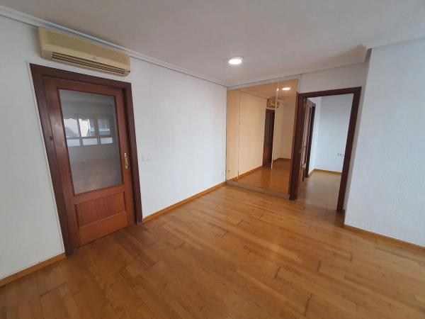 Piso en calle Sevilla, 20