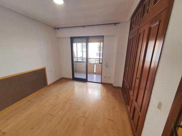 Piso en calle Sevilla, 20