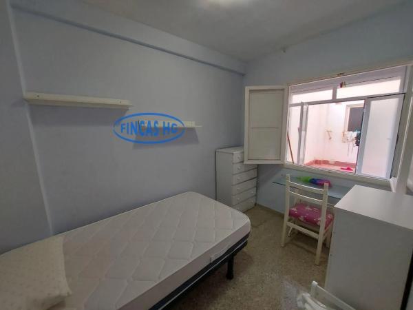 Piso en Barrio Carolinas Bajas