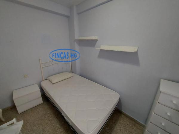 Piso en Barrio Carolinas Bajas