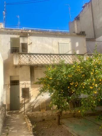 Casa de pueblo en calle Ciutat de València, 29