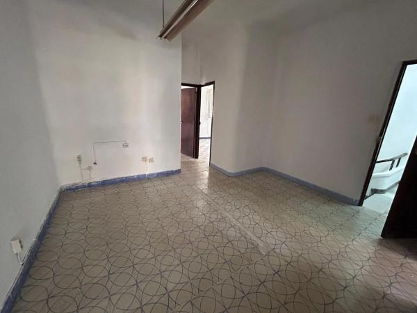 Casa de pueblo en calle Ciutat de València, 29