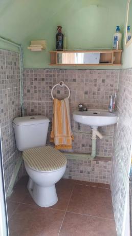 Chalet adosado en calle Aigües, 8 h