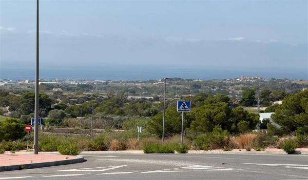 Chalet en Barrio Cala Alta - Veramar
