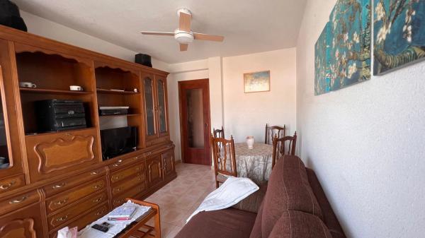 Piso en calle Colón, 148