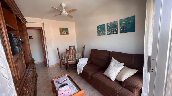 Piso en calle Colón, 148