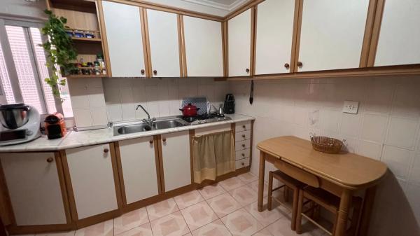 Piso en calle Colón, 148