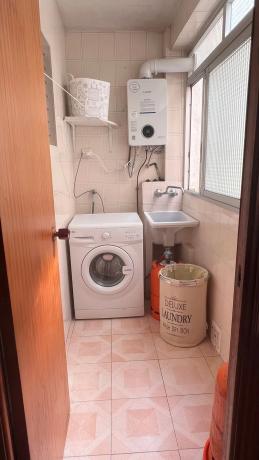 Piso en calle Colón, 148