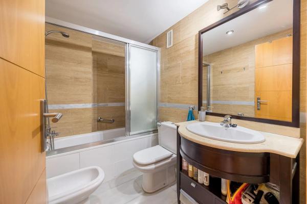 Piso en Barrio Las Azaleas - Alkadir