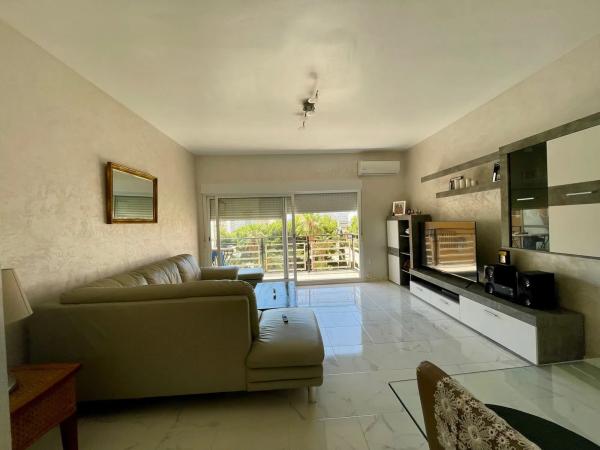 Piso en ferrocarril s/n