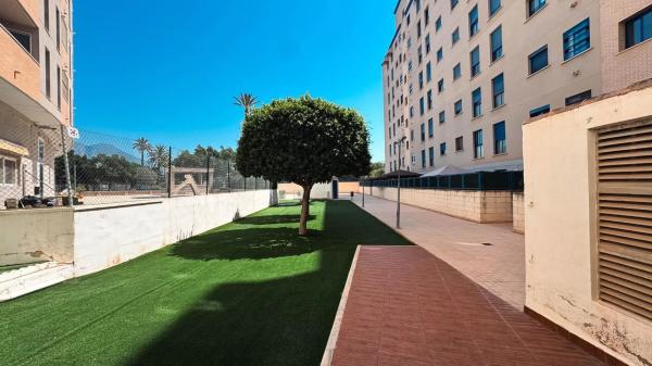 Piso en avenida Pianista Gonzalo Soriano